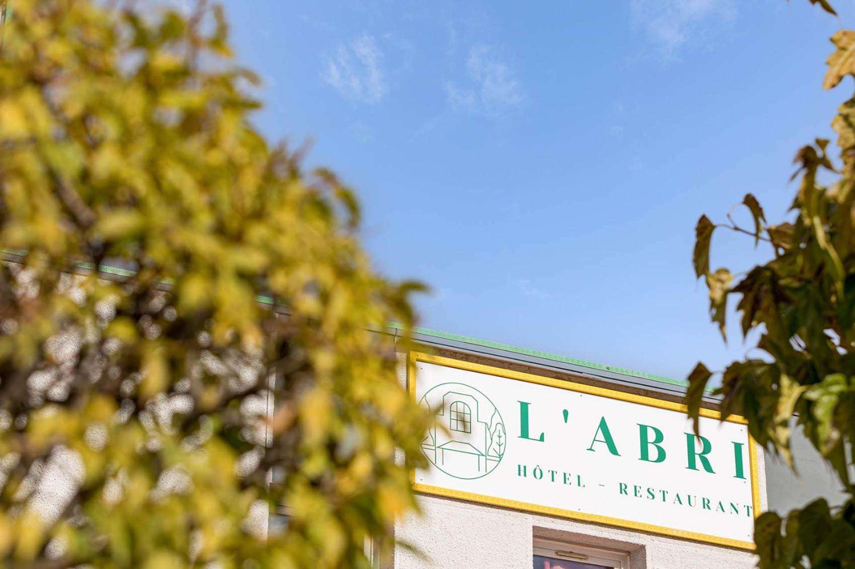 Hotel L'Abri Le Puy-en-Velay Exterior photo