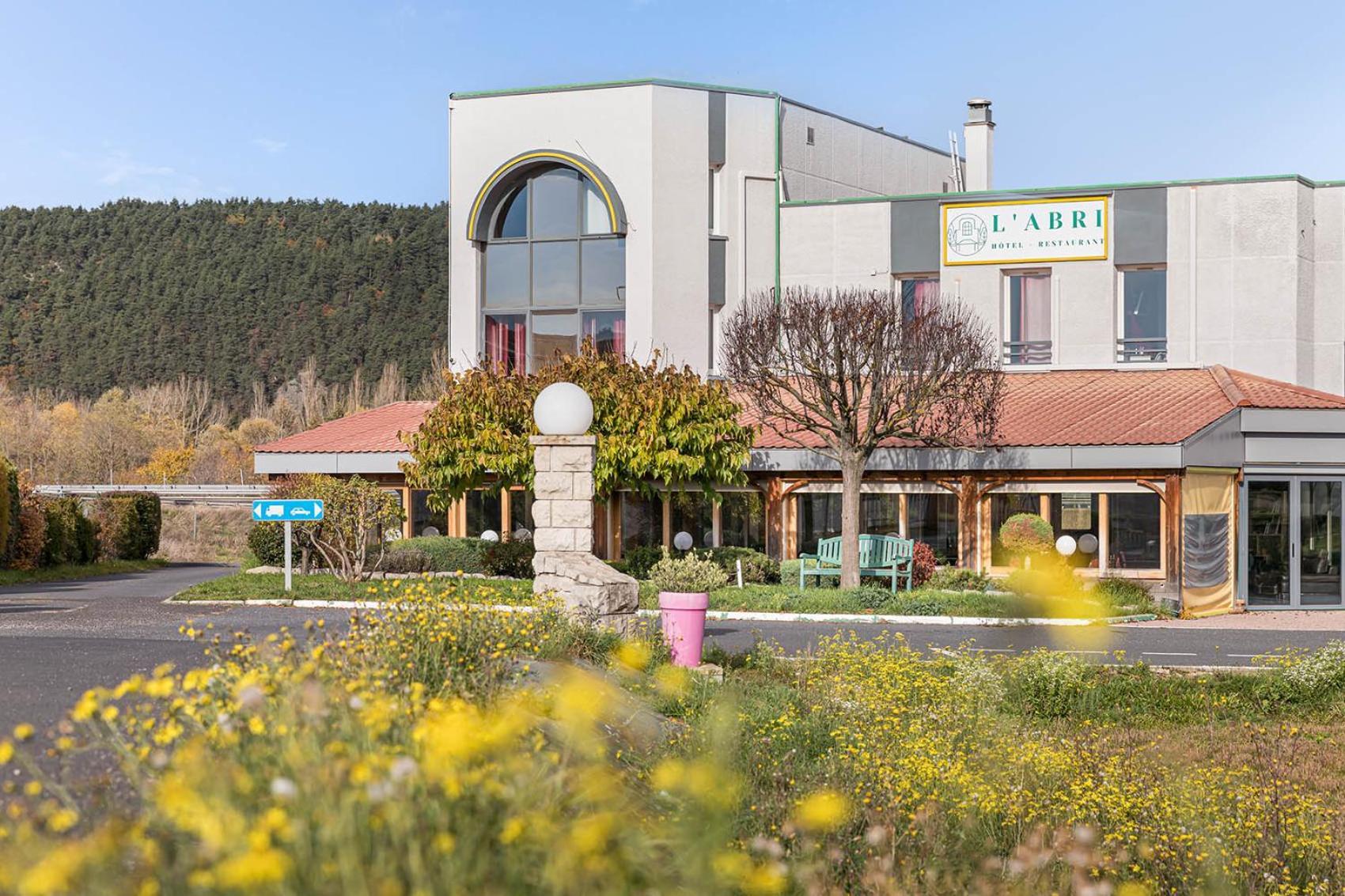 Hotel L'Abri Le Puy-en-Velay Exterior photo